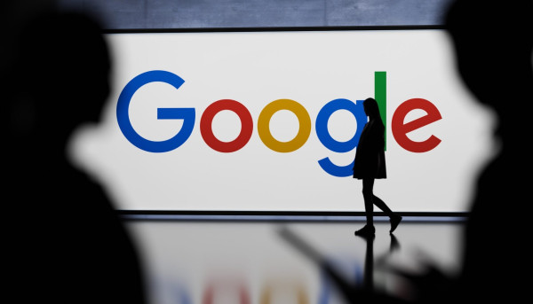 Στο κλαμπ των «μεγάλων» η Alphabet με κεφαλαιοποίηση άνω των $3 δισ.