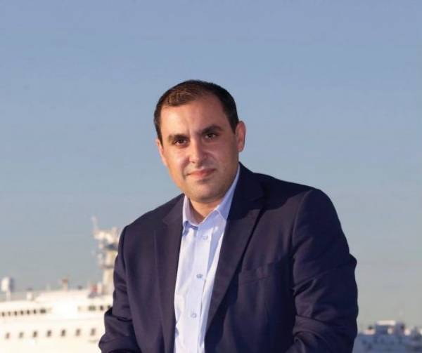 Παραδόθηκε περιπολικό σκάφος στην Λιμενική Αρχή Αίγινας