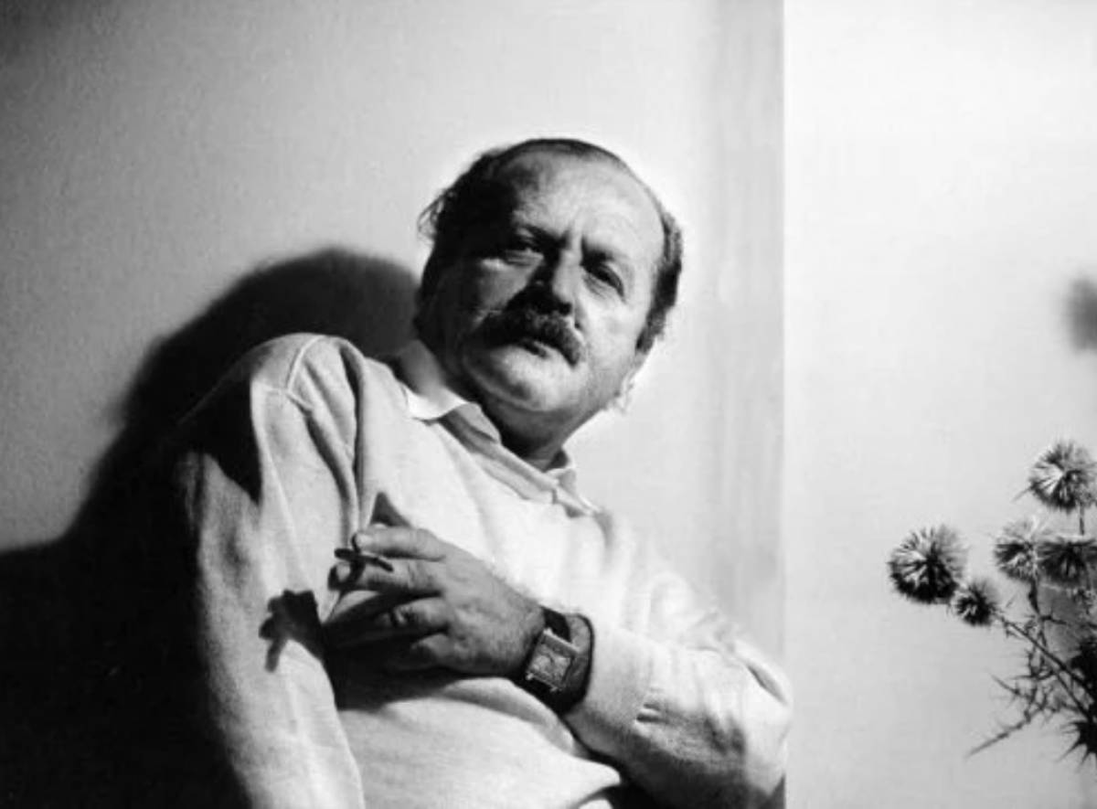 «Το ποίημα ποτέ δεν είναι παρόν. Είναι ανάμνηση και προσμονή»: Η ποίηση του Τάκη Σινόπουλου μέσα από τα λόγια του