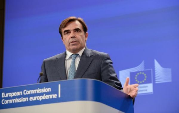 Η αντίδραση της Κομισιόν στις απειλές Ερντογάν για το προσφυγικό