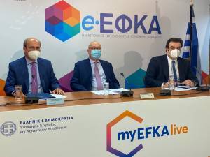 Σε λειτουργία η υπηρεσία myEFKAlive: Εξυπηρέτηση ασφαλισμένων μέσω βιντεοκλήσης
