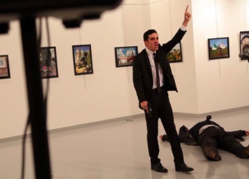 Αστυνομικός ο δολοφόνος του Ρώσου πρεσβευτή!