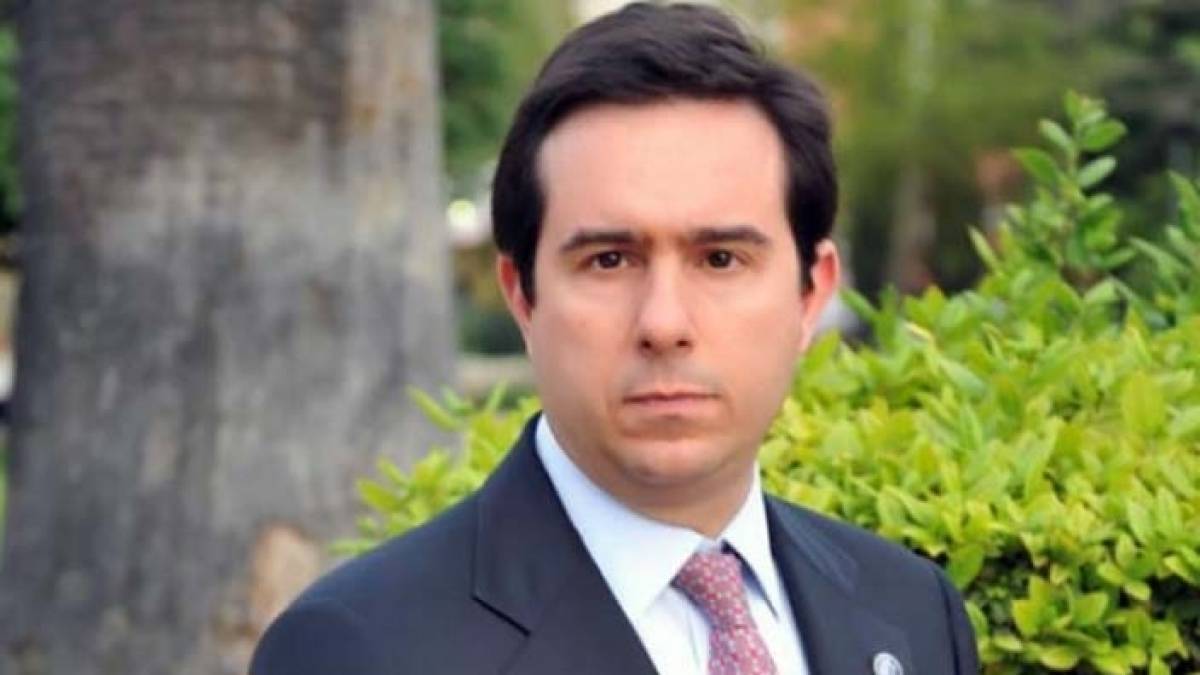 Μηταράκης: Κερδισμένοι οι ελεύθεροι επαγγελματίες από το νέο ασφαλιστικό- φορολογικό