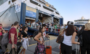 Κορυφώνεται η έξοδος του Δεκαπενταύγουστου- Σχεδόν 100% πληρότητα στα πλοία