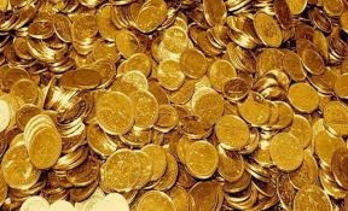 Τετραπλάσιοι οι πωλητές χρυσών λιρών από τους αγοραστές στο α' εξάμηνο