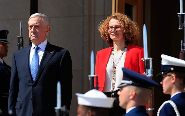 Μάτις προς Σκόπια: Απαραίτητη προϋπόθεση ένταξης στο ΝΑΤΟ το ονοματολογικό