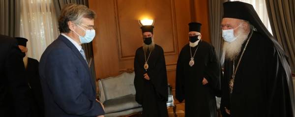 Η επικοινωνιακή καταιγίδα του Σωτήρη Τσιόδρα