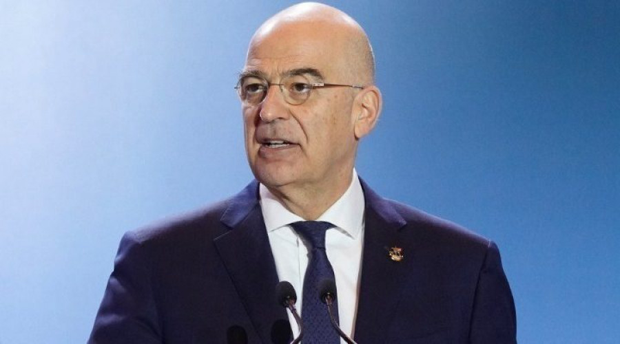 Δένδιας: Η Τουρκία αποκλίνει από το παράδειγμα του ΝΑΤΟ