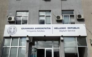 Υπ. Μετανάστευσης: Παρατείνονται οι συμβάσεις εργασίας ορισμένου χρόνου 150 υπαλλήλων