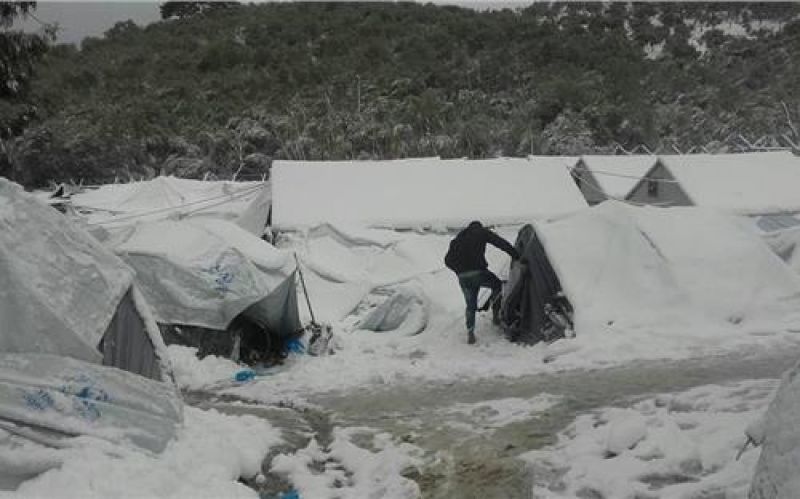 Λέσβος: Πολικό ψύχος στον καταυλισμό της Μόριας