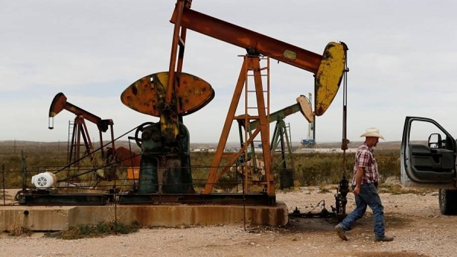 Αντιστέκεται το πετρέλαιο στις δυσοίωνες προβλέψεις της IEA