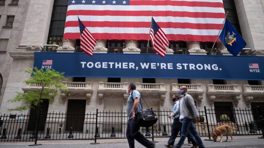Οι πωλητές ανέλαβαν τα ηνία στο ξεκίνημα της Wall Street